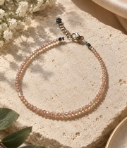 Terra Chic – zirconium beige гривна